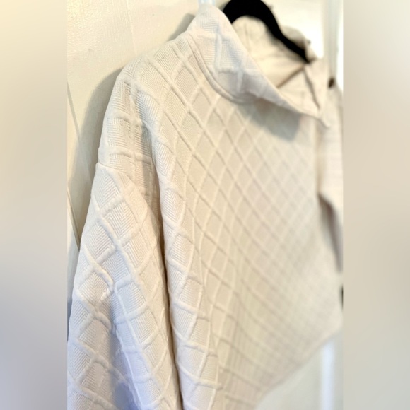 ANTHROPOLOGIE SUNDAY IN BROOKLYN Cream Quilted Top with Button Detail, Size S - Picture 7 of 10